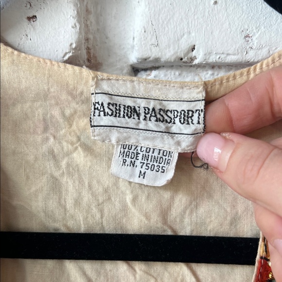 COTTON Vintage Multicolor Southwestern Patterned Vest Rust, Olive, Cream beaded - Picture 2 of 7